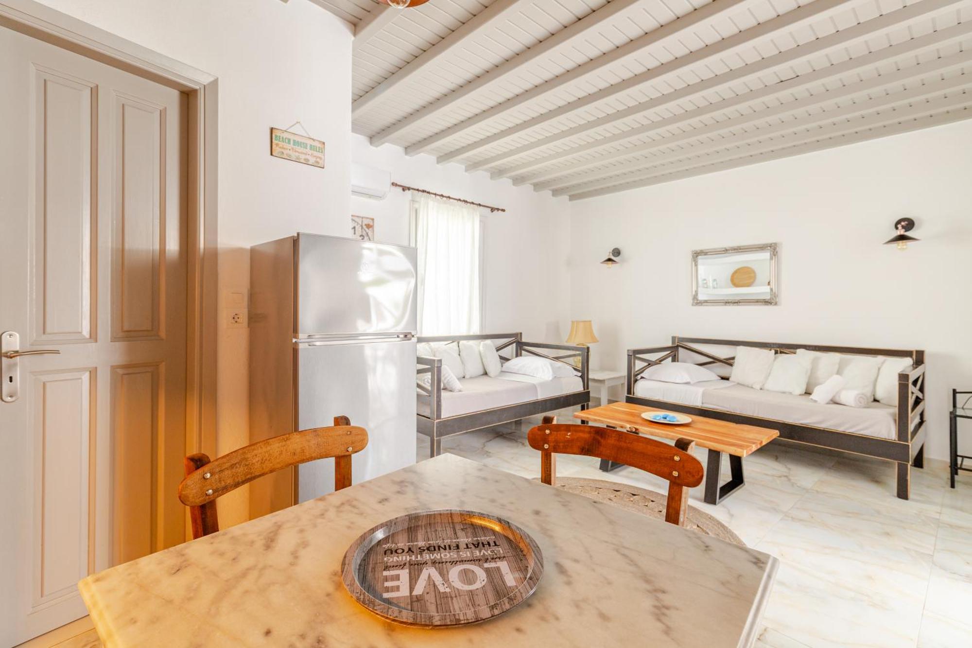 Elenitas Beach House In Ornos Zewnętrze zdjęcie